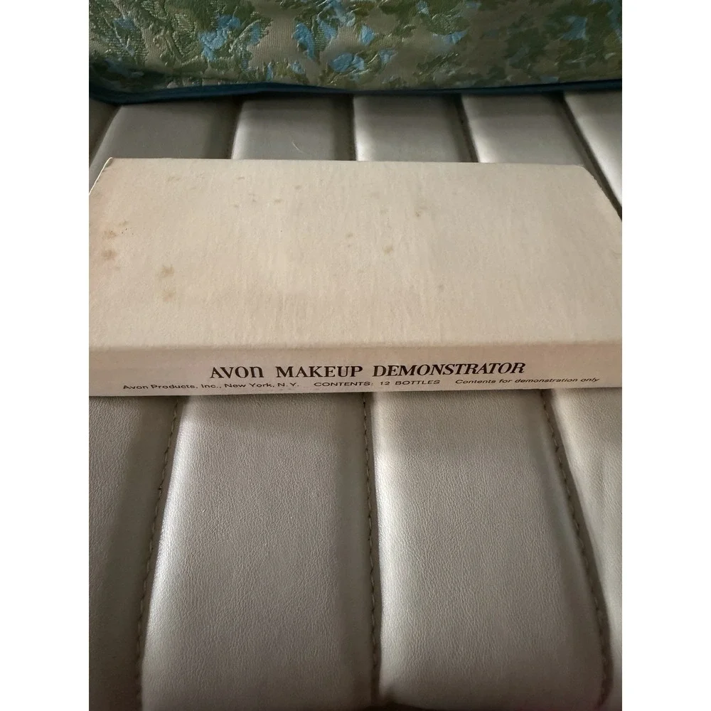 VTG 70s Avon Blue Green Tapestry Sales Rep Carry Case 15